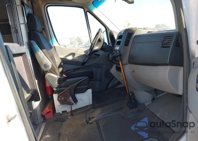 WD3PE8CB3C5684474: 40696727