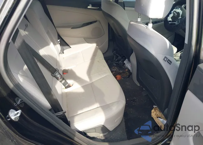 KM8J2CA41KU863964: 40698315