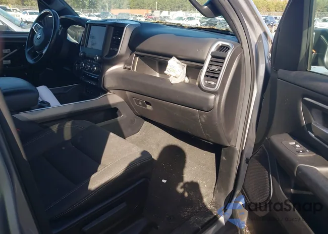 1C6RREFG9KN813705: 40697745