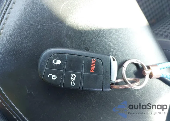 2C3CDZAG8JH310769: 40701515