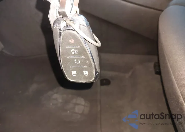 1G1ZD5ST6NF181053: 40701553