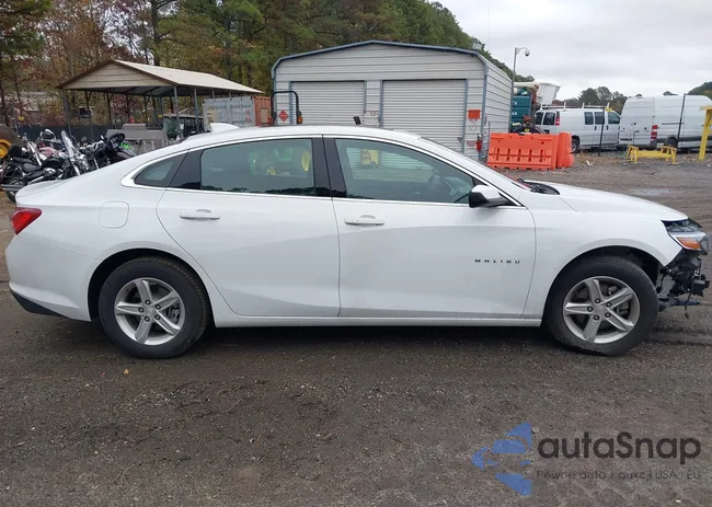 1G1ZD5ST6NF181053: 40701553