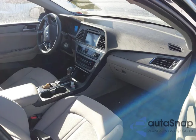 5NPE24AF9HH439125: 40700655