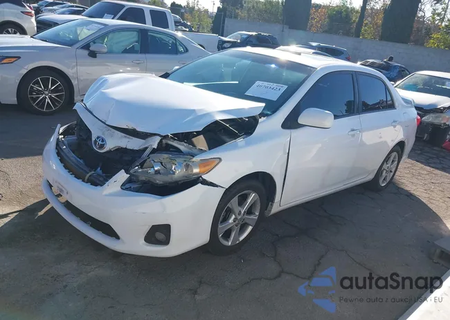 2T1BU4EE5CC827737: 40703423