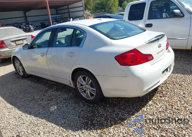 JN1CV6AP4AM402162: 40703584