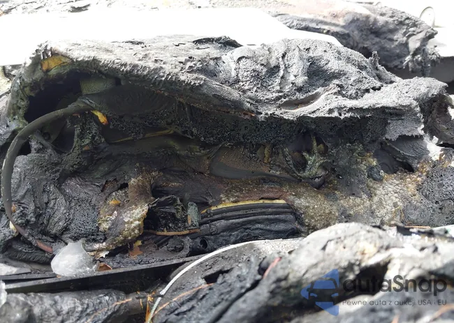 1C4RDJDG3EC532602: 40704113