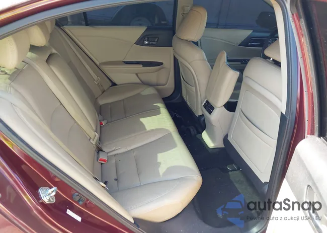 1HGCR2F81EA124485: 40704119