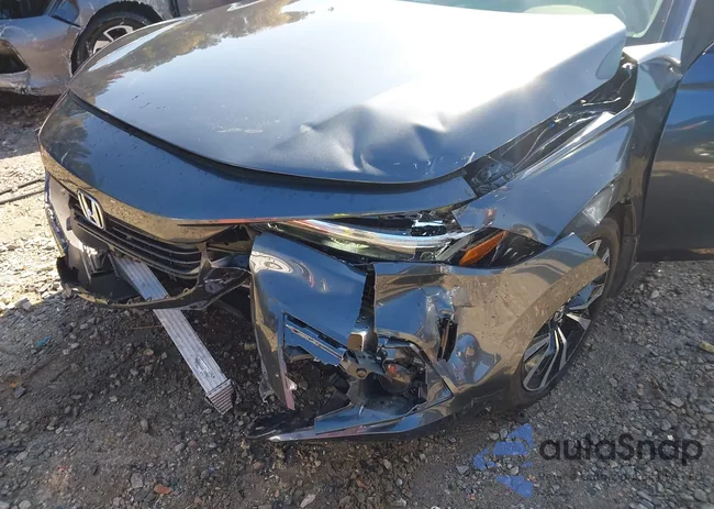 2HGFE1F70RH320788: 40705084