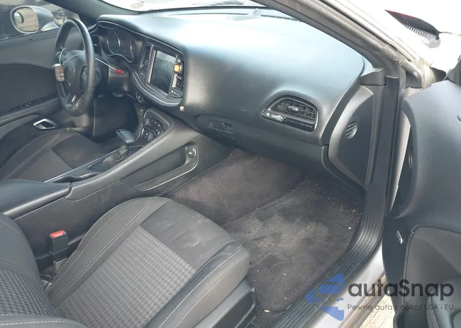 2C3CDZAG5JH172401: 40704805