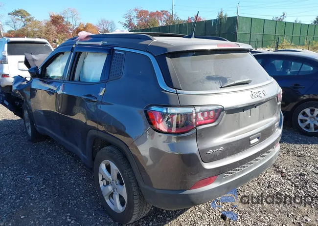 3C4NJDBB8MT537958: 40705924