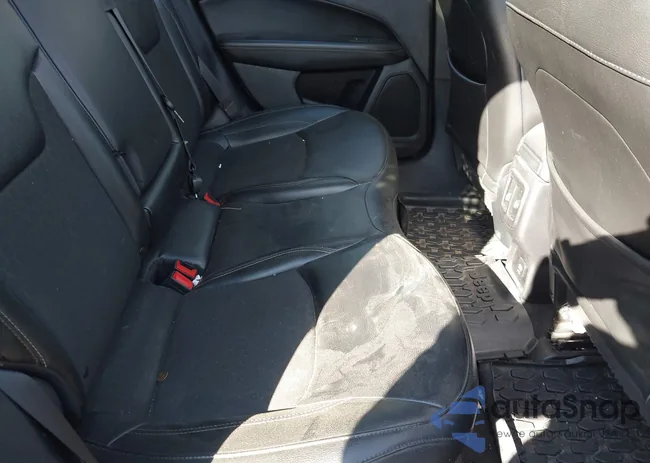 3C4NJDBB8MT537958: 40705924