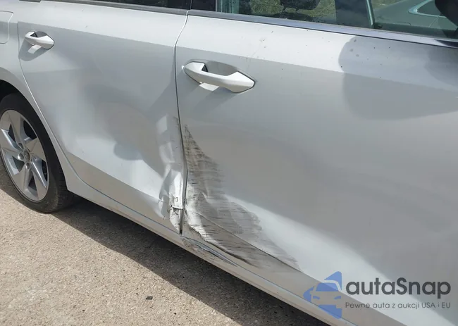 WAUAUDGYXPA039837: 40706894