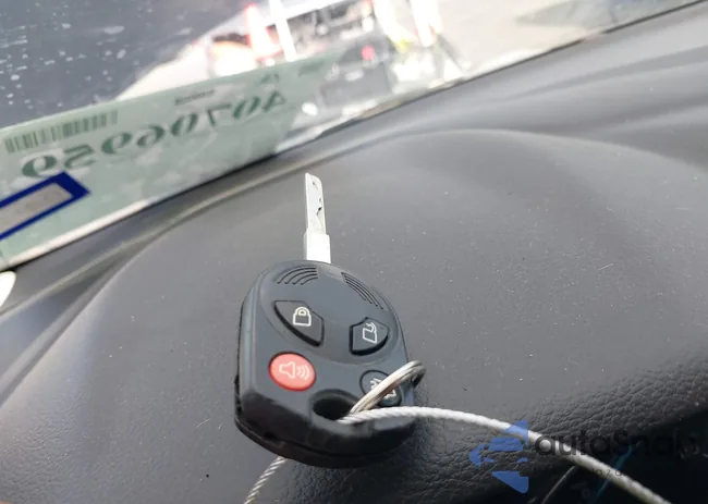 1FADP3E26GL297301: 40706959