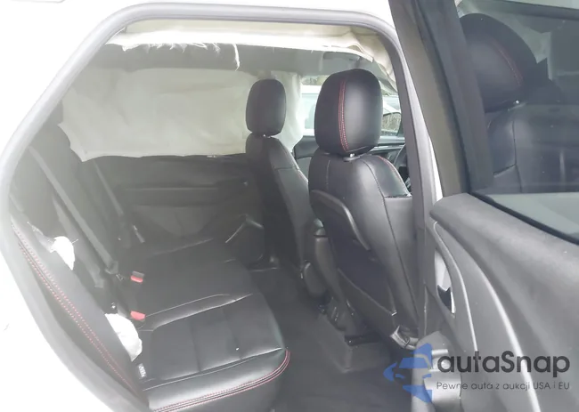 KL79MPSL7PB215074: 40709128