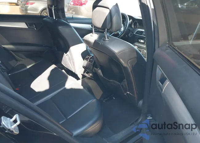 WDDGF8AB6ER311632: 40710418