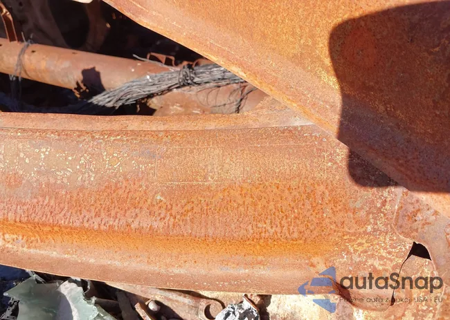 1GT09LE78LF318608: 40711473