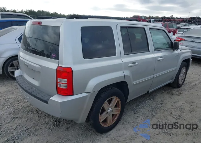 1J4NT1GA7AD676628: 40712607