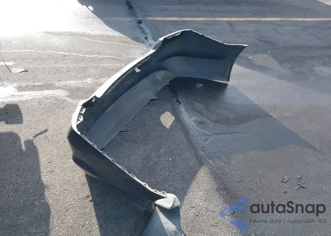 1HGCP2F8XCA044105: 40711778