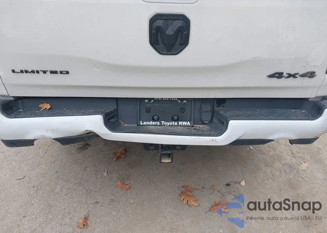 1C6SRFHT5MN552030: 40713404