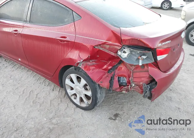 KMHDH4AE6BU153923: 40714967