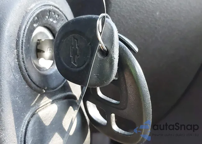 1G1AD5F54A7204939: 40715644