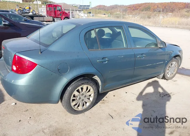 1G1AD5F54A7204939: 40715644