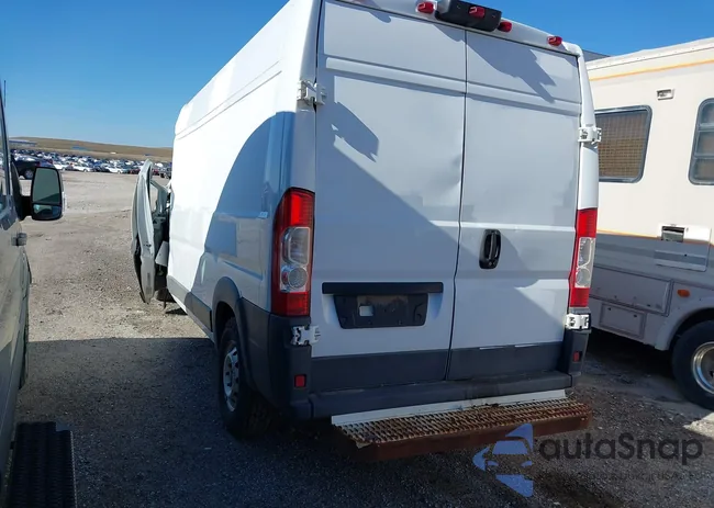 3C6TRVDGXJE107855: 40717461