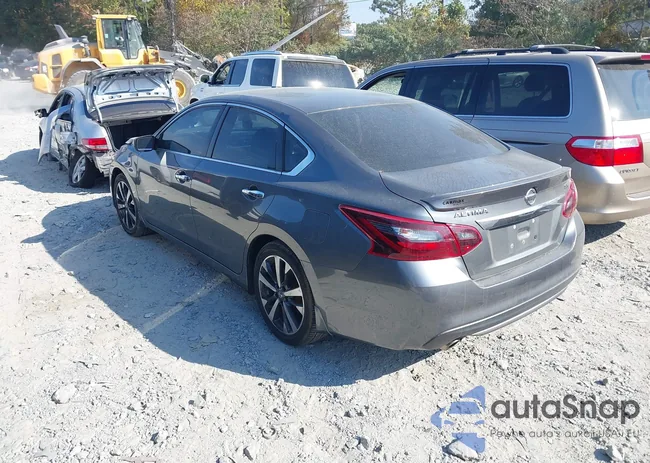 1N4AL3AP5HC495823: 40717761