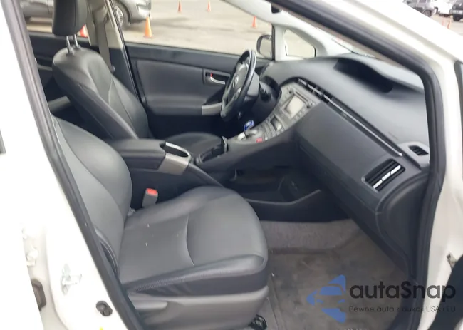 JTDKN3DU4E1781809: 40720780