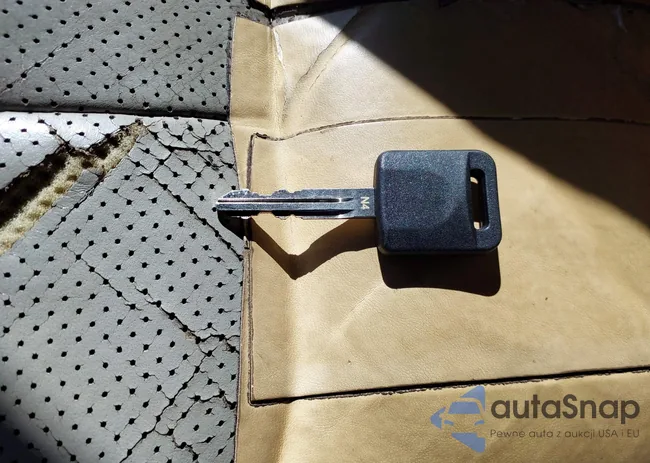 JNKCV51E44M604671: 40720857