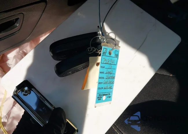 1C4PJMCS3FW758341: 40722284