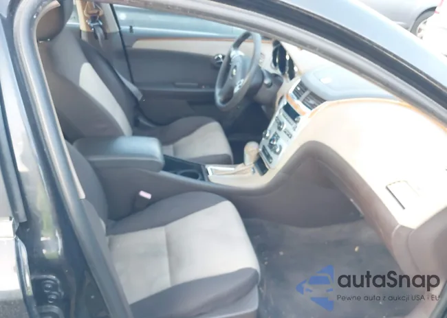 1G1ZC5E18BF174193: 40721728