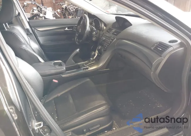 19UUA8F28CA020387: 40721862