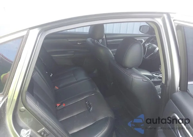 1N4AL3AP5HC189527: 40724347