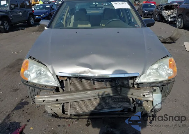 2HGES26713H580778: 40727082