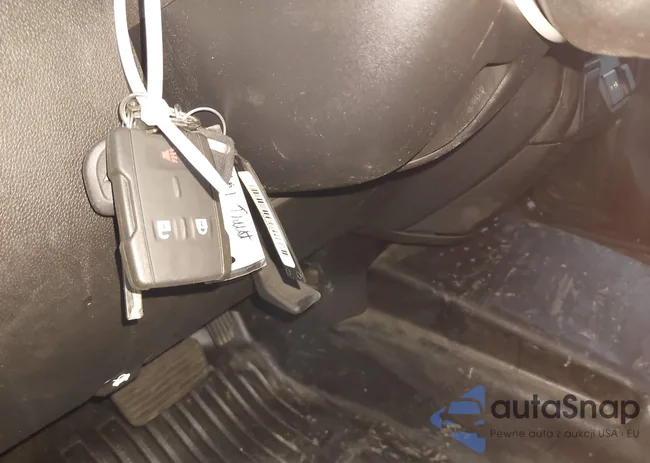 1GB2WLE76PF170647: 40730178