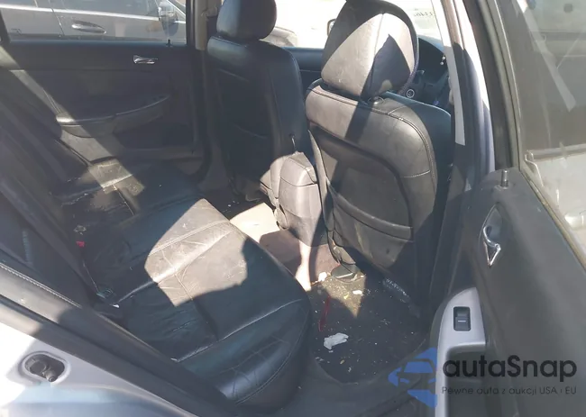 1HGCM66814A005212: 40733462