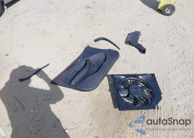 WBAAM3348YFP79534: 40734827