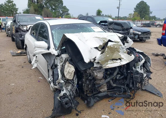 1N4AL2AP4BN429267: 40736631