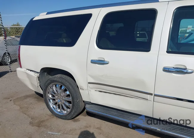 1GKS1MEF0ER182428: 40736804