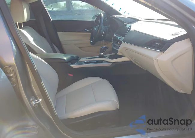 1G6DB5RK6M0147994: 40739622