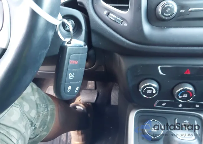 3C4NJDBB8JT202162: 40740769