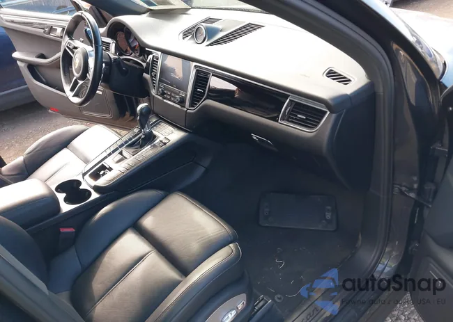 WP1AA2A50JLB20290: 40741748