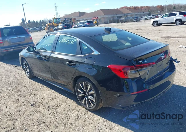 2HGFE1F71PH318996: 40743186