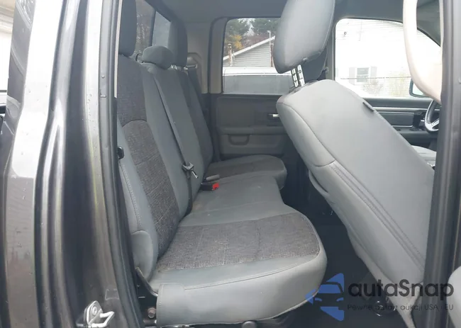 1C6RR7GG1JS310907: 40751745