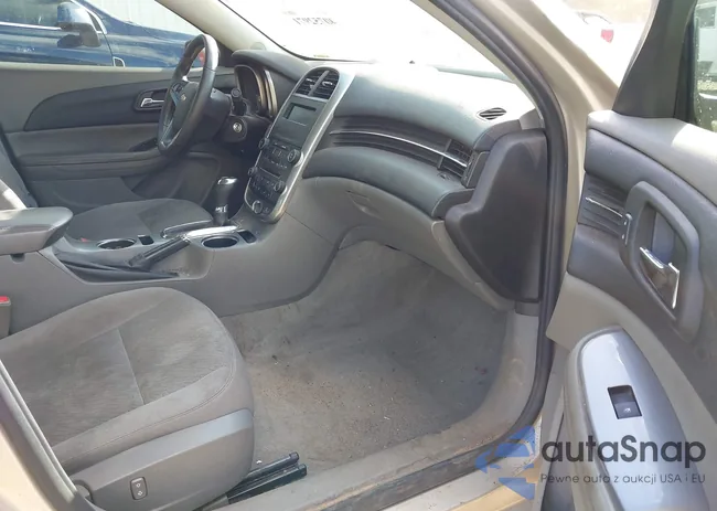 1G11B5SA3GF124345: 40752971