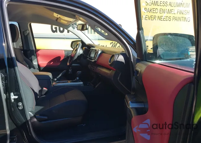 3TMAZ5CN8PM202932: 40756611