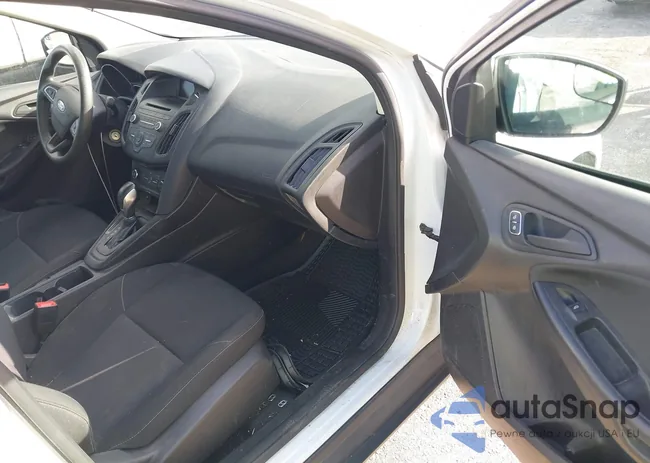 1FADP3E23HL221360: 40763575