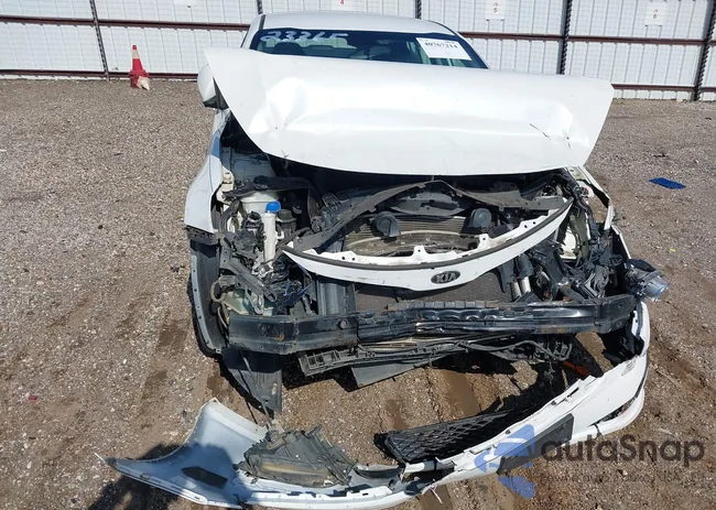 KNAGM4A78F5643811: 40767214