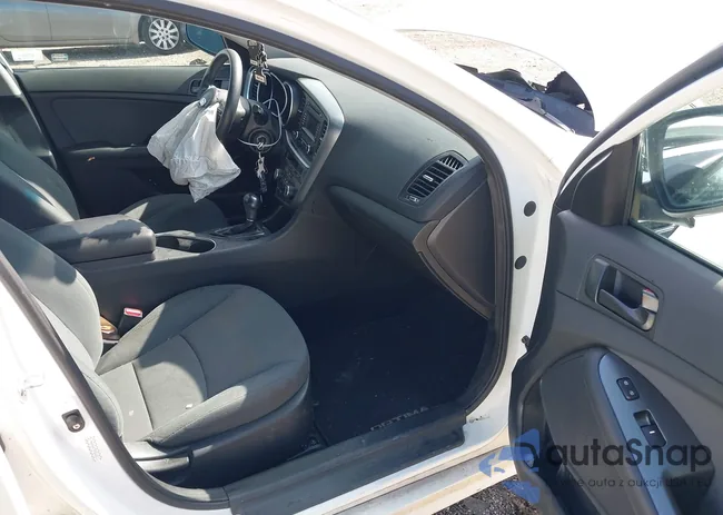 KNAGM4A78F5643811: 40767214